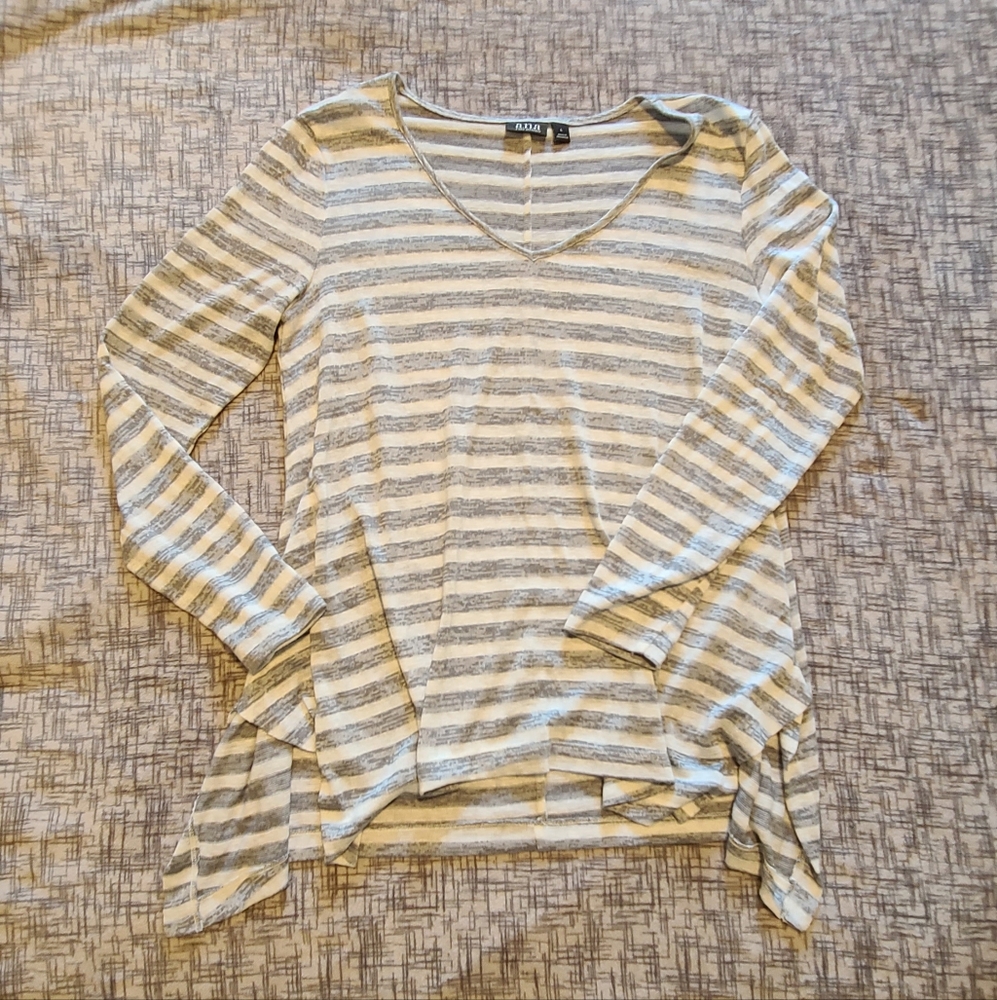 ❣️ Long-sleeved Top ❣️BOGO
